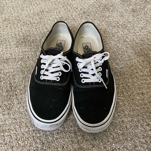 Black Vans Authentic